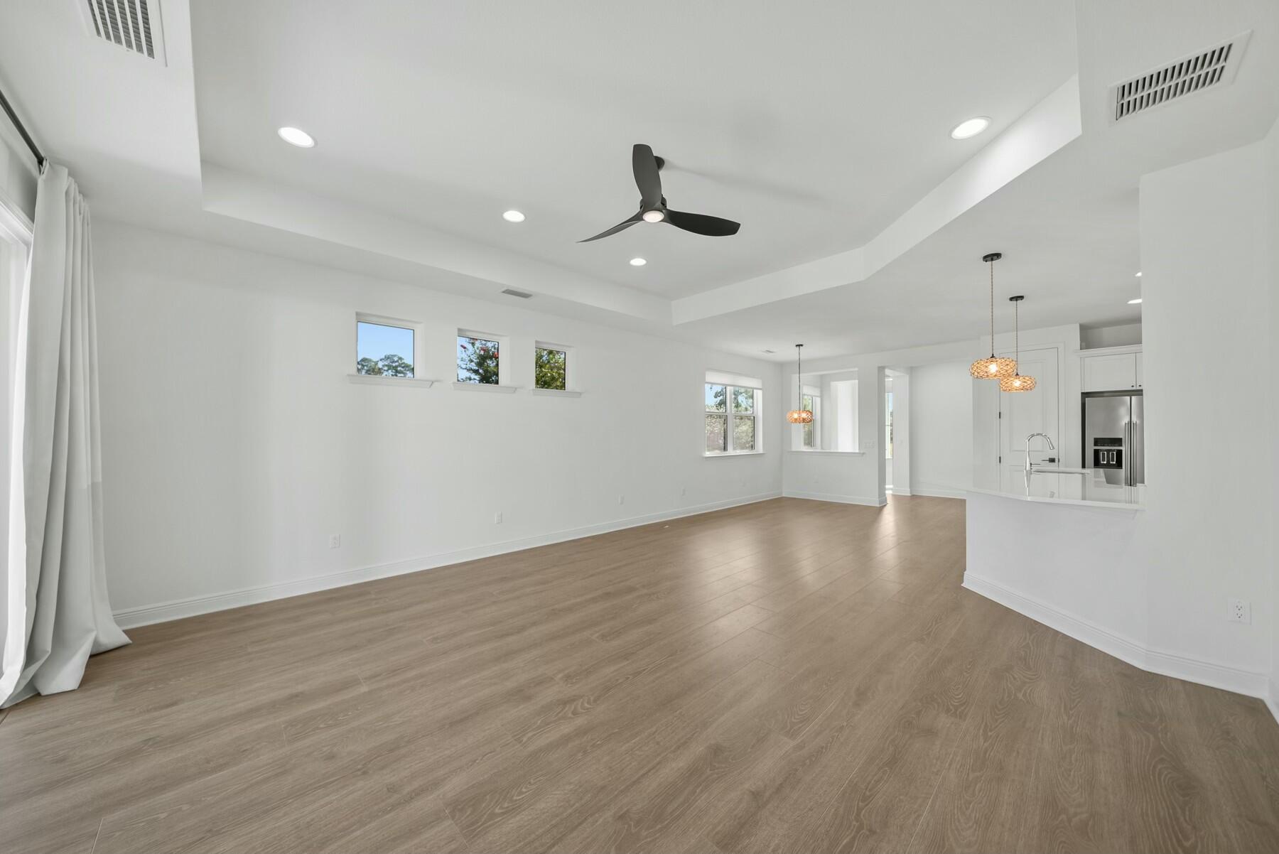 8400 Dockside Place