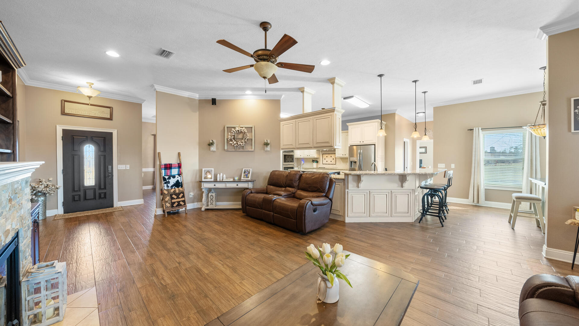 6012 Pippin Road