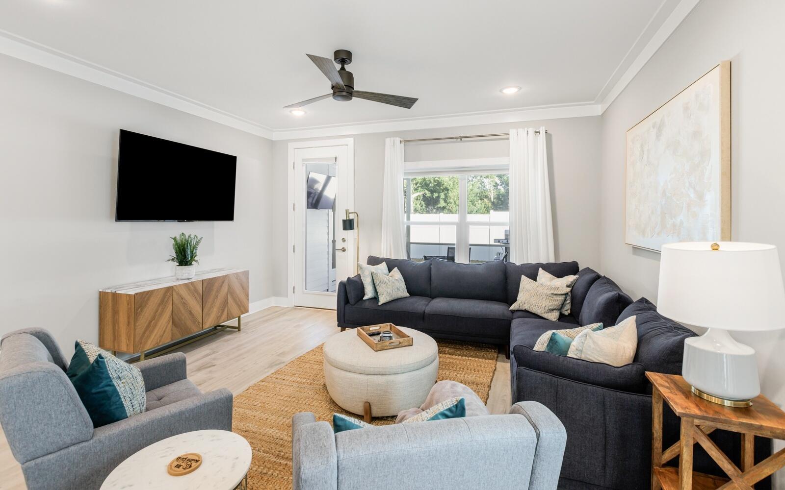 732 Landing Circle