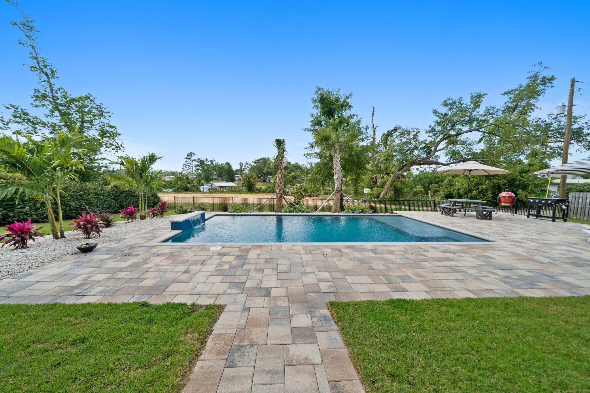 1158 Cove Pointe Drive