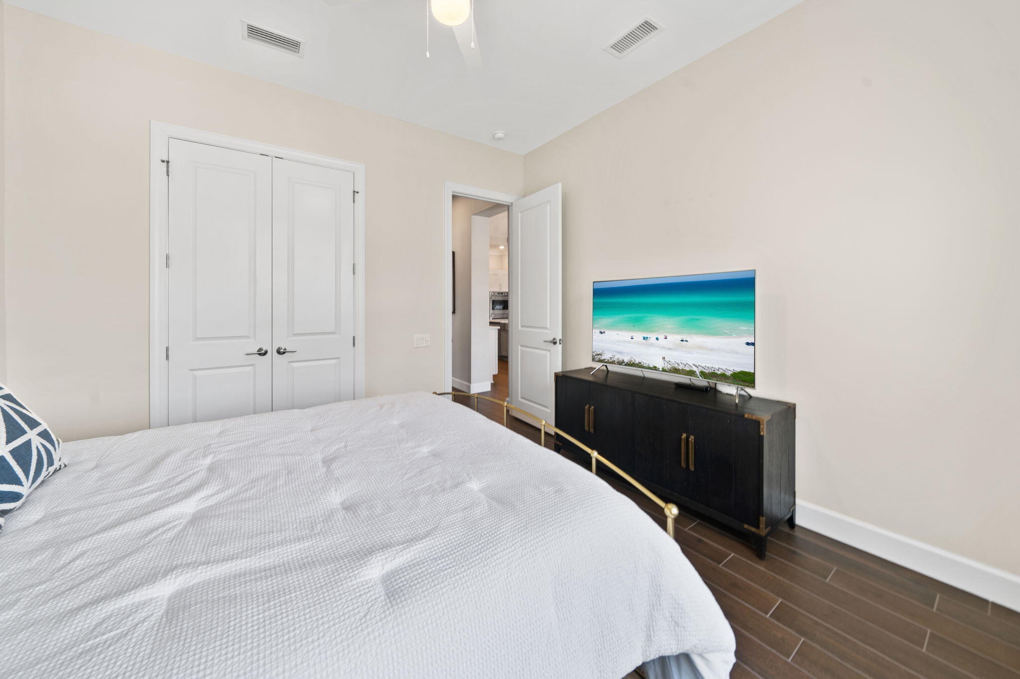 1158 Cove Pointe Drive