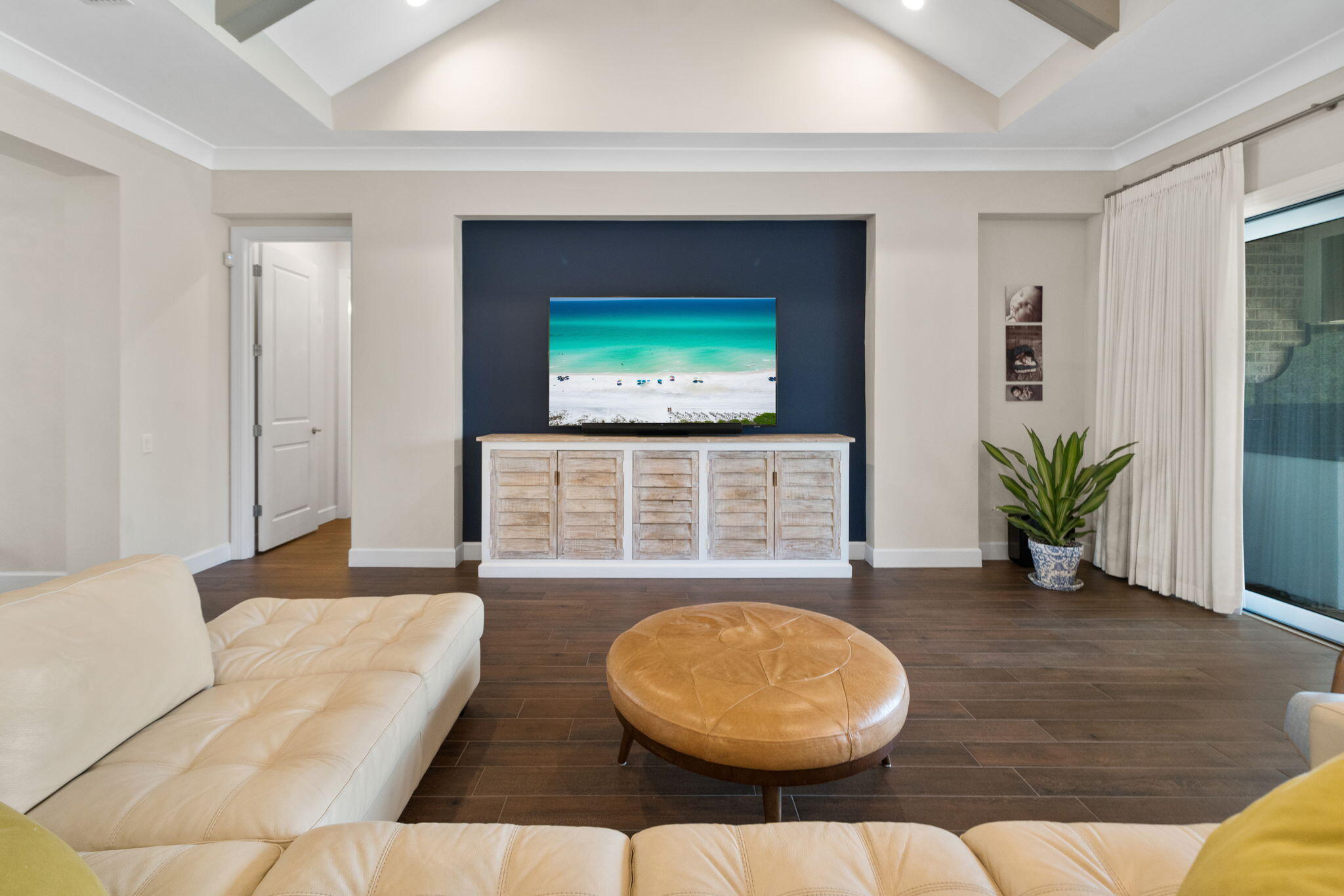 1158 Cove Pointe Drive