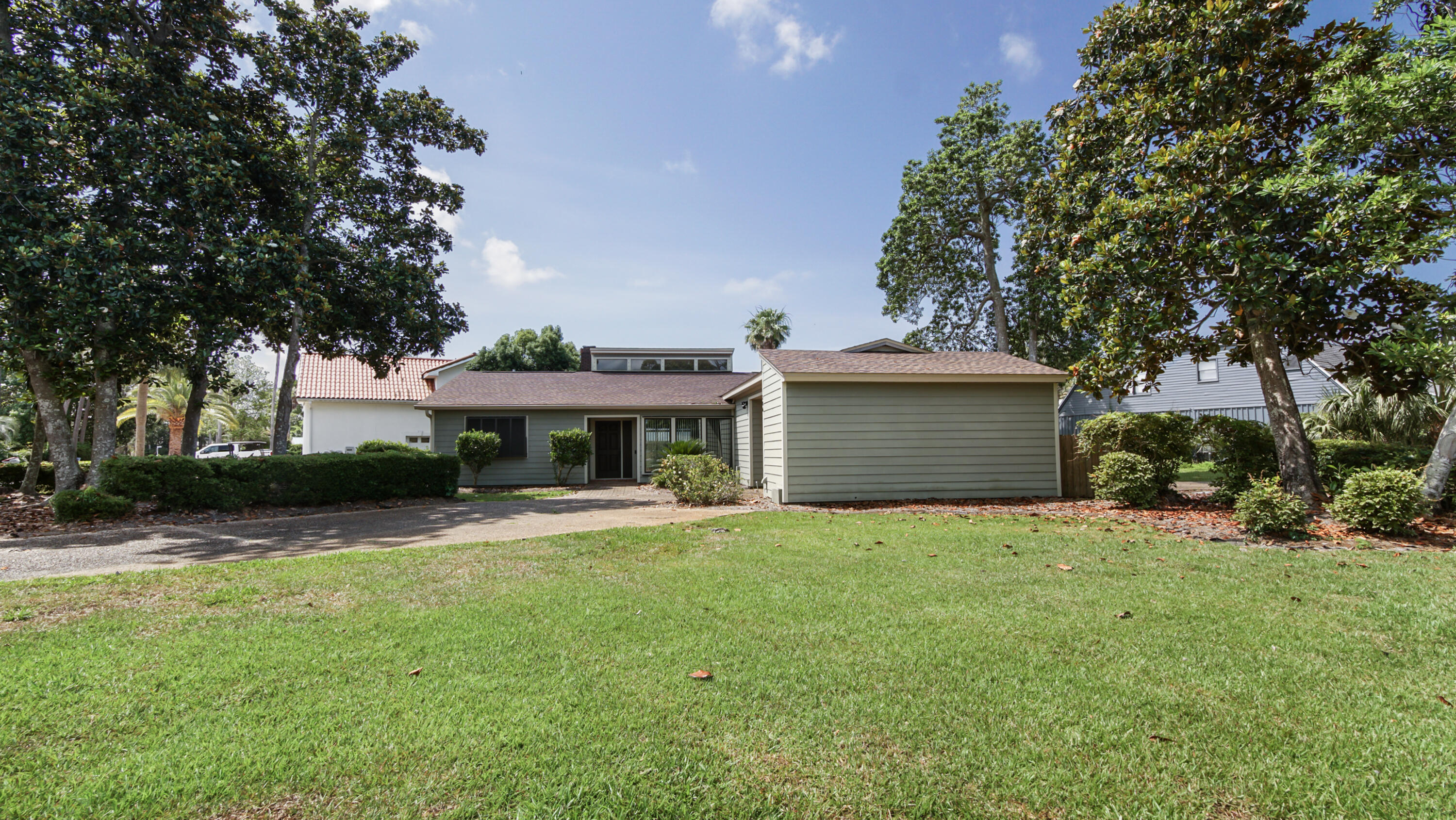 206 Marlin Circle