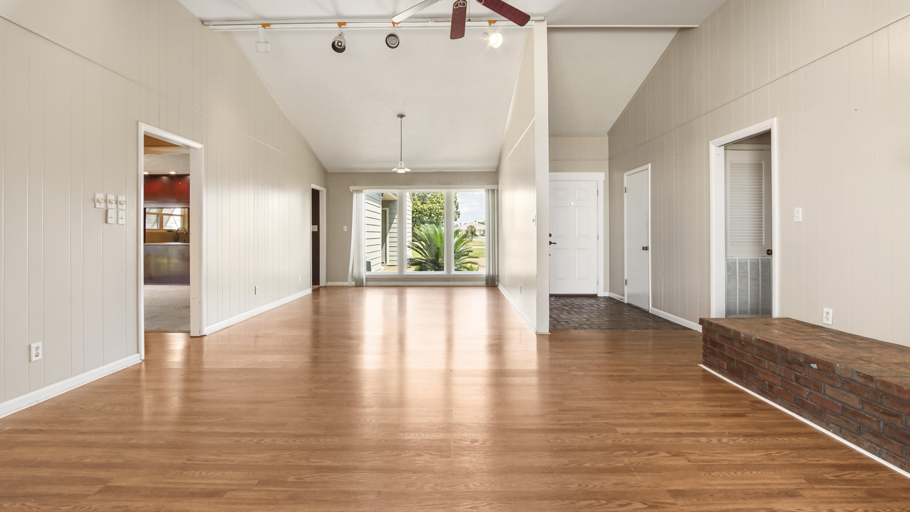 206 Marlin Circle