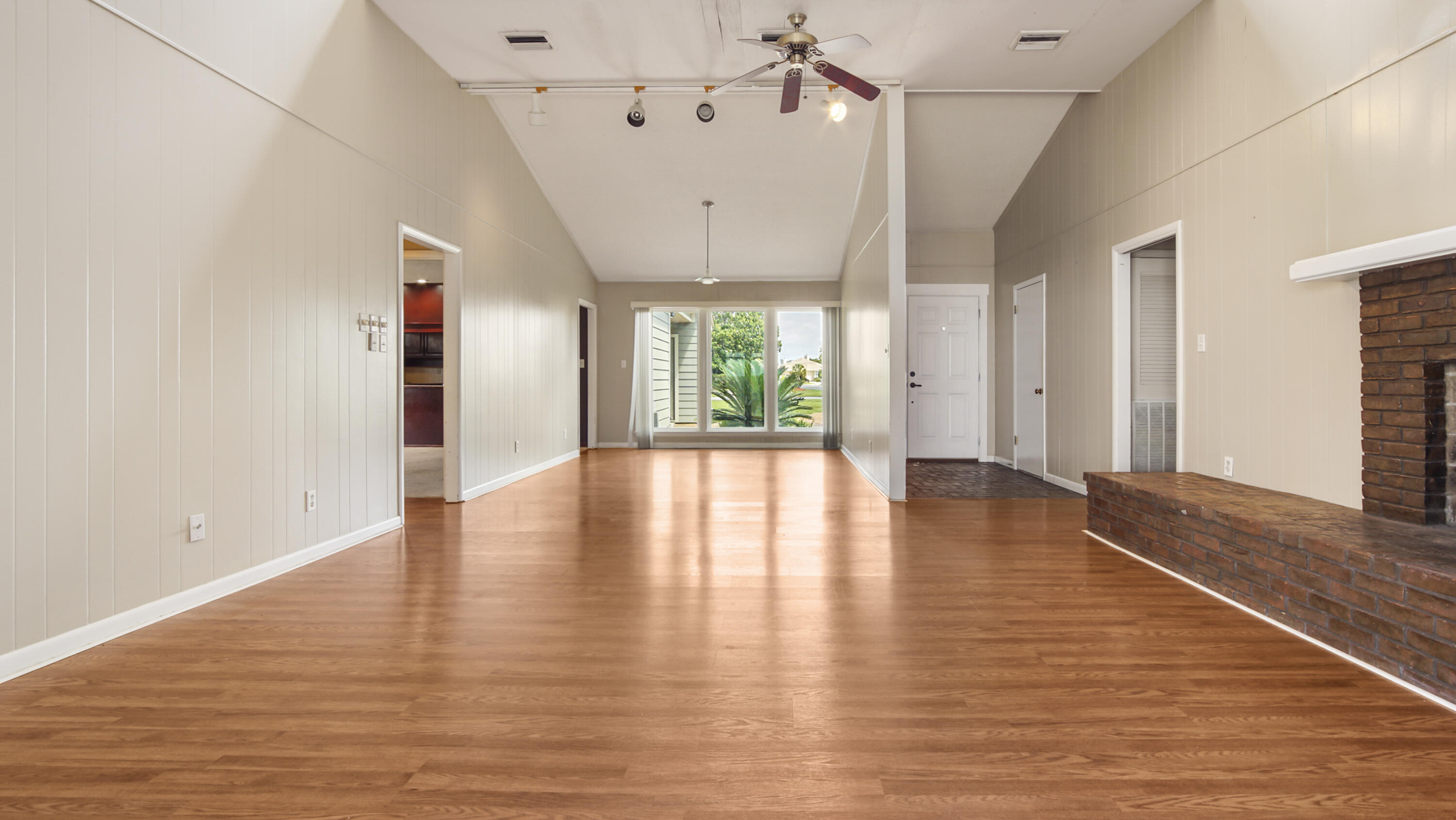 206 Marlin Circle