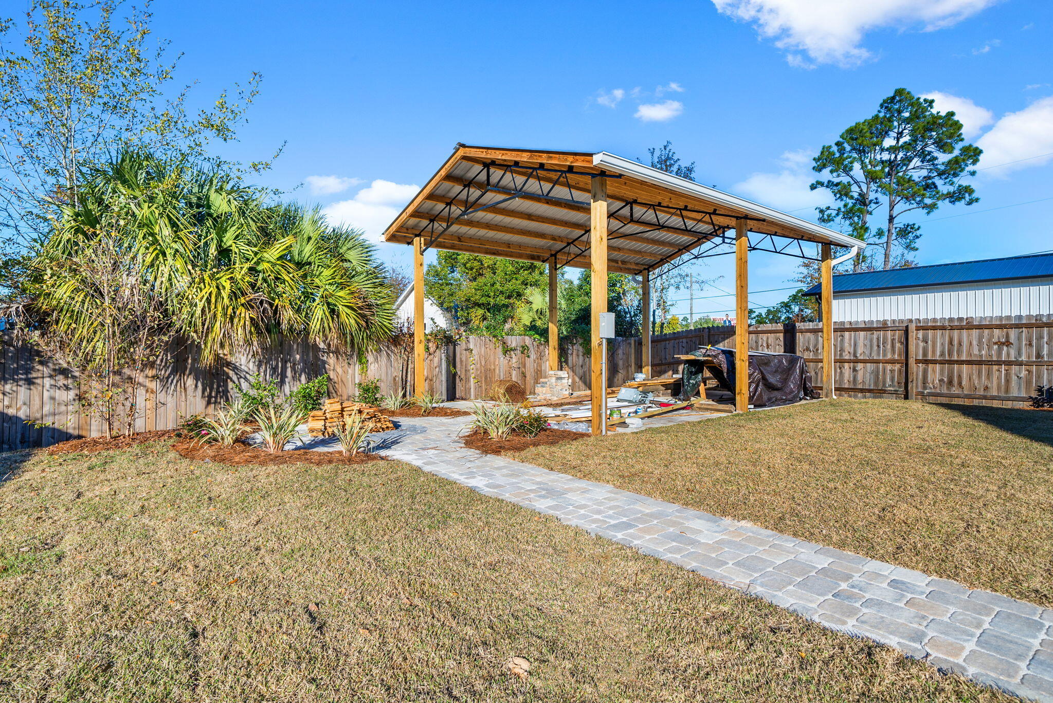 1831 McKenzie Road