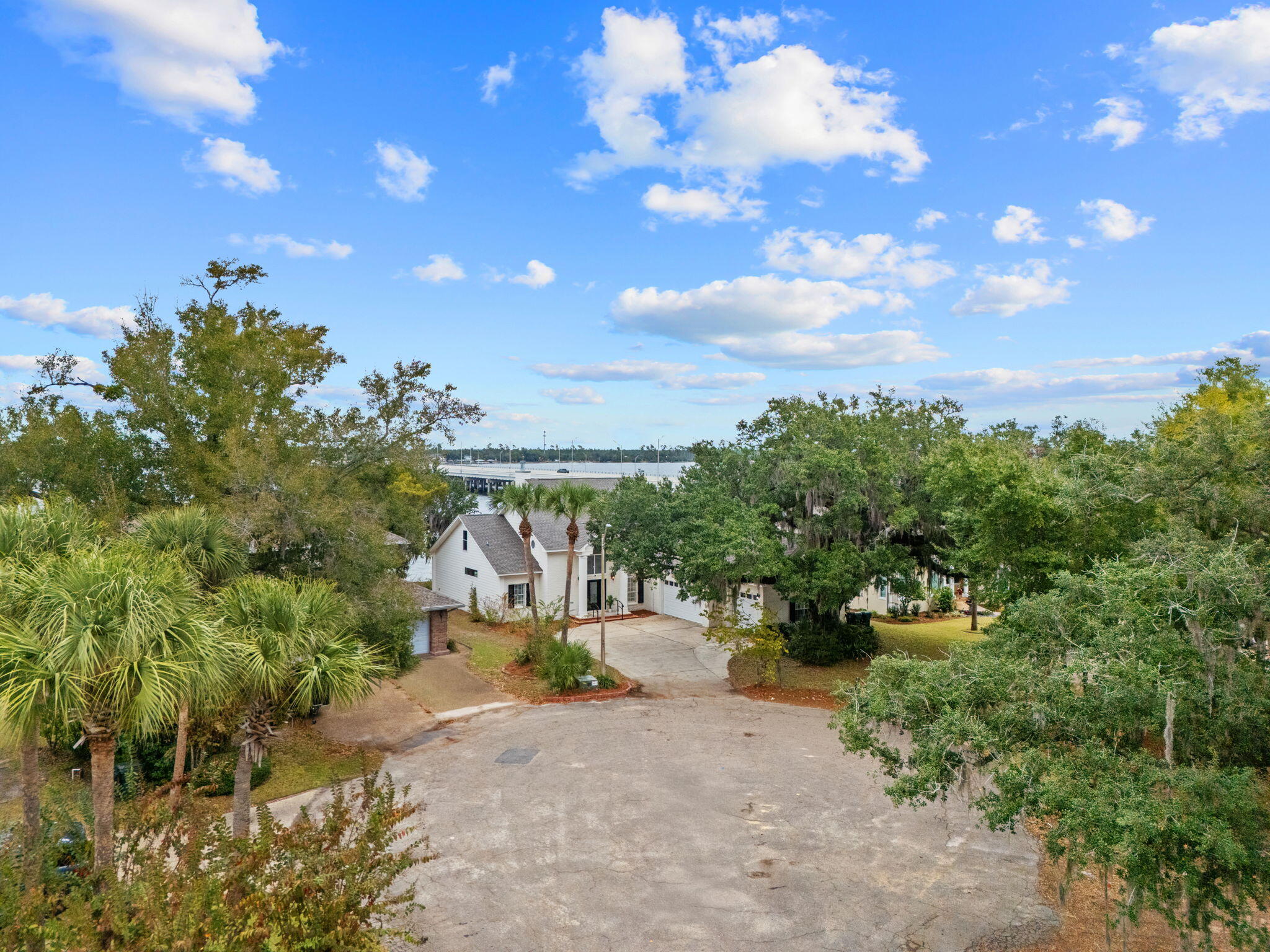 101 Harbour Pointe Drive