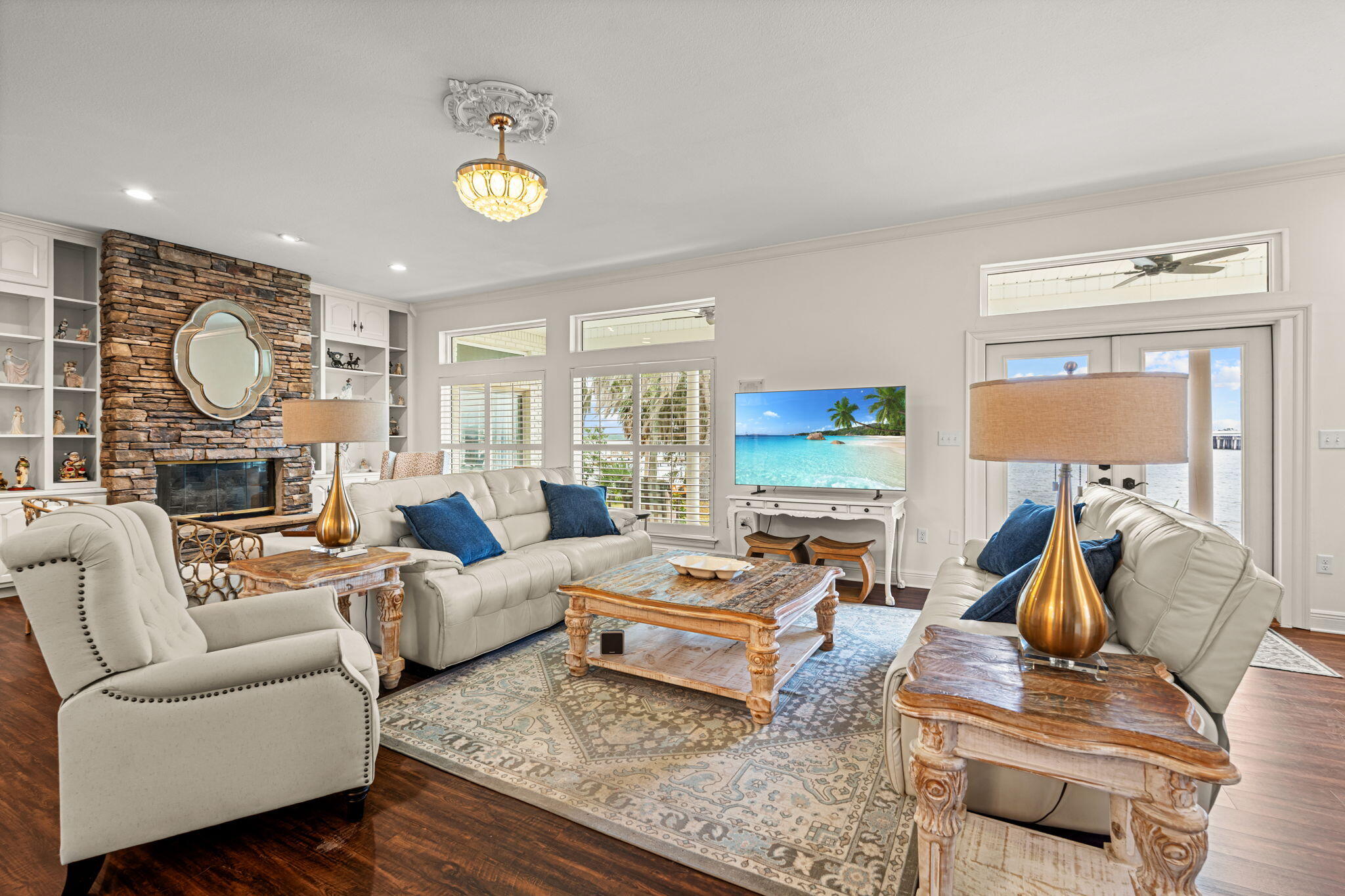 101 Harbour Pointe Drive