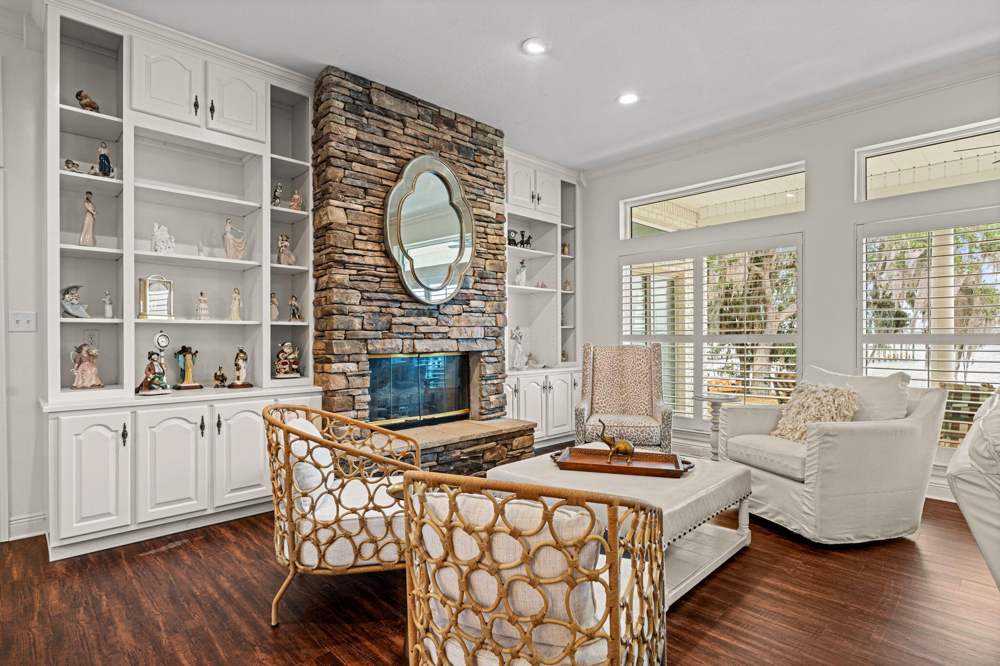 101 Harbour Pointe Drive