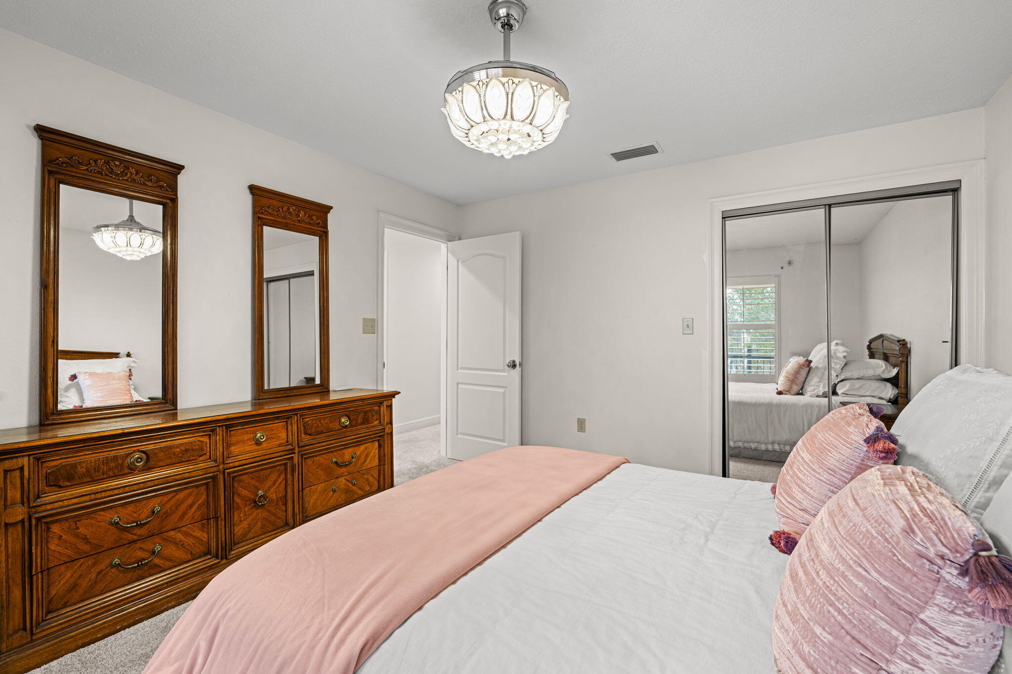 101 Harbour Pointe Drive