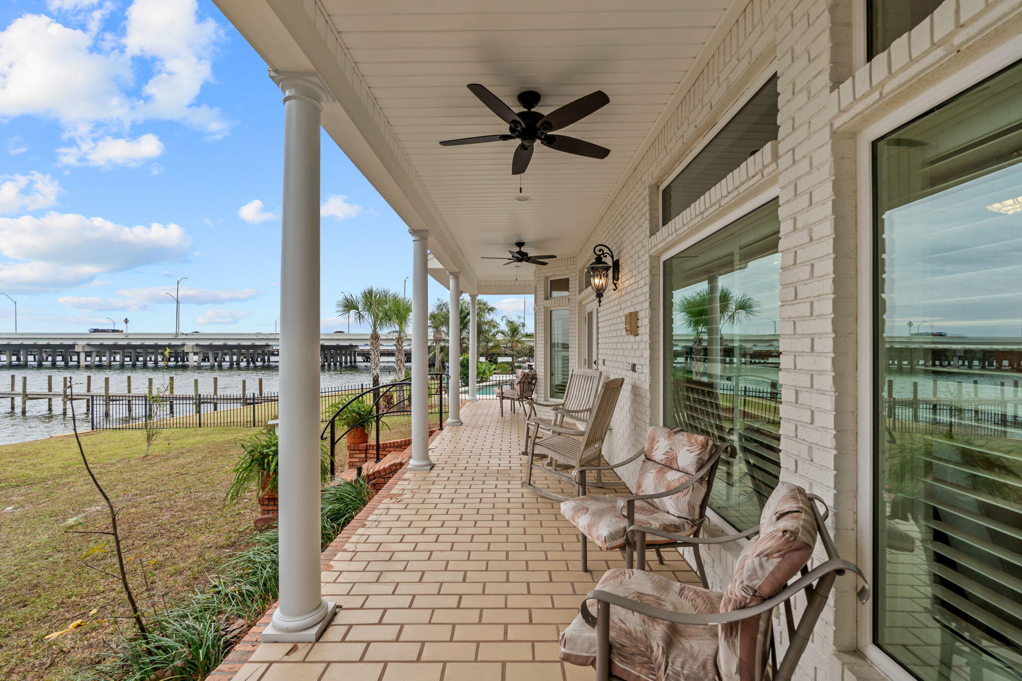101 Harbour Pointe Drive