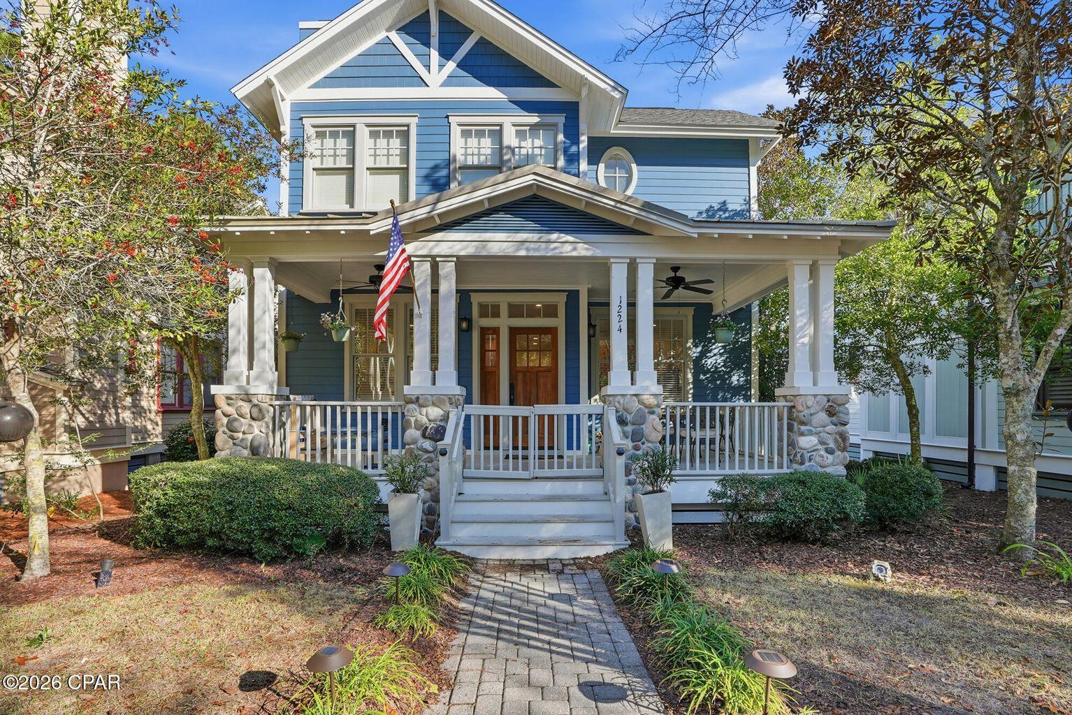 1224 W Lakewalk Circle