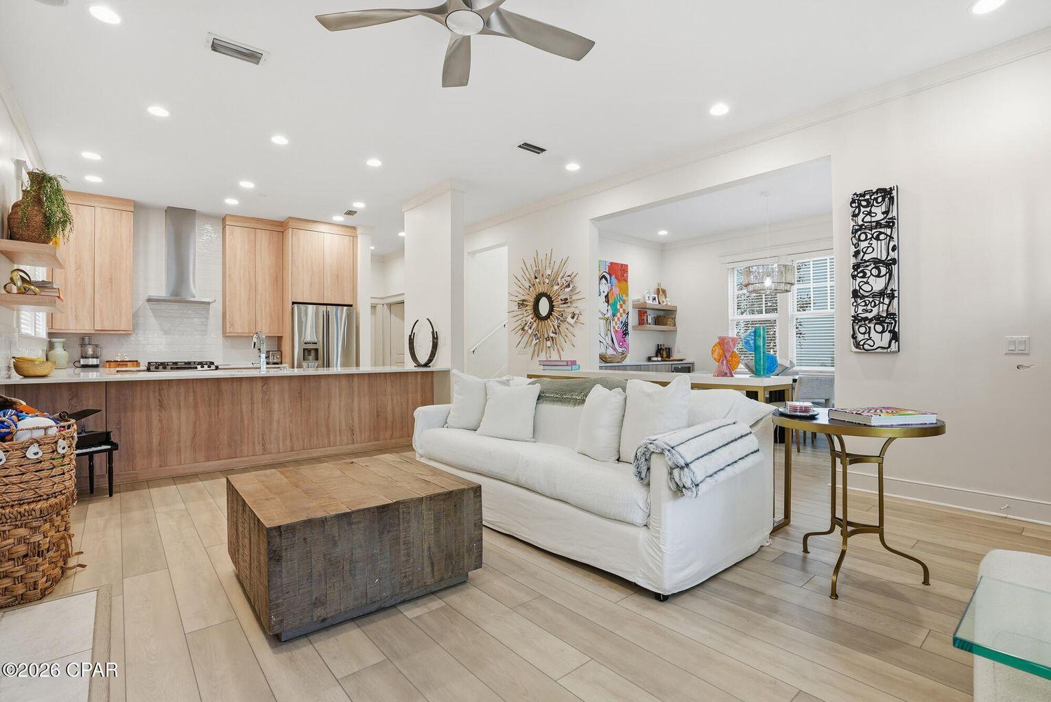 1224 W Lakewalk Circle