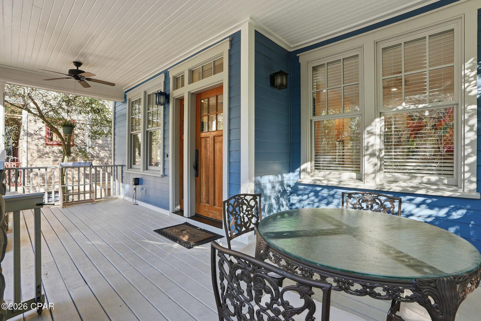 1224 W Lakewalk Circle