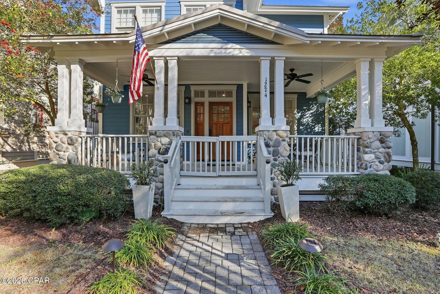 1224 W Lakewalk Circle