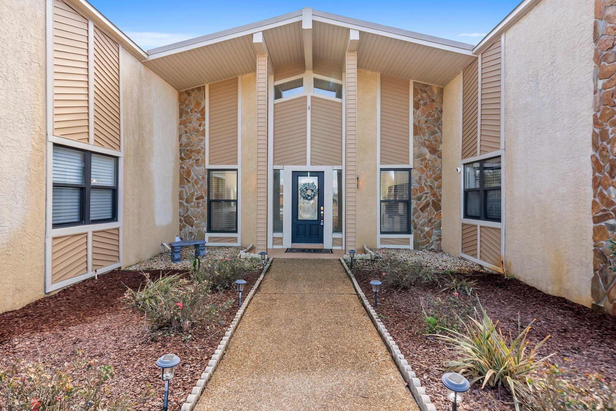 2661 Island View Drive