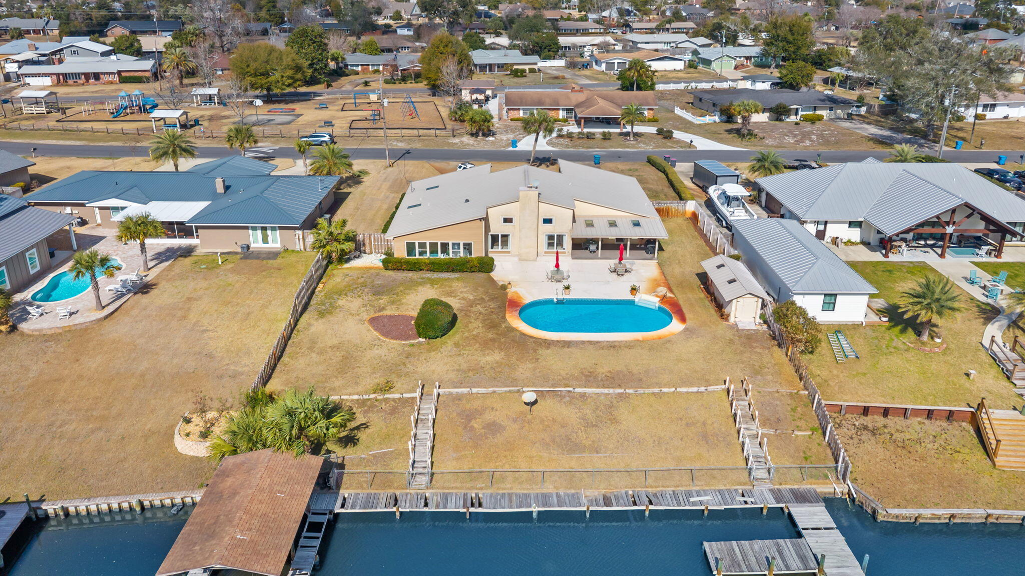2661 Island View Drive