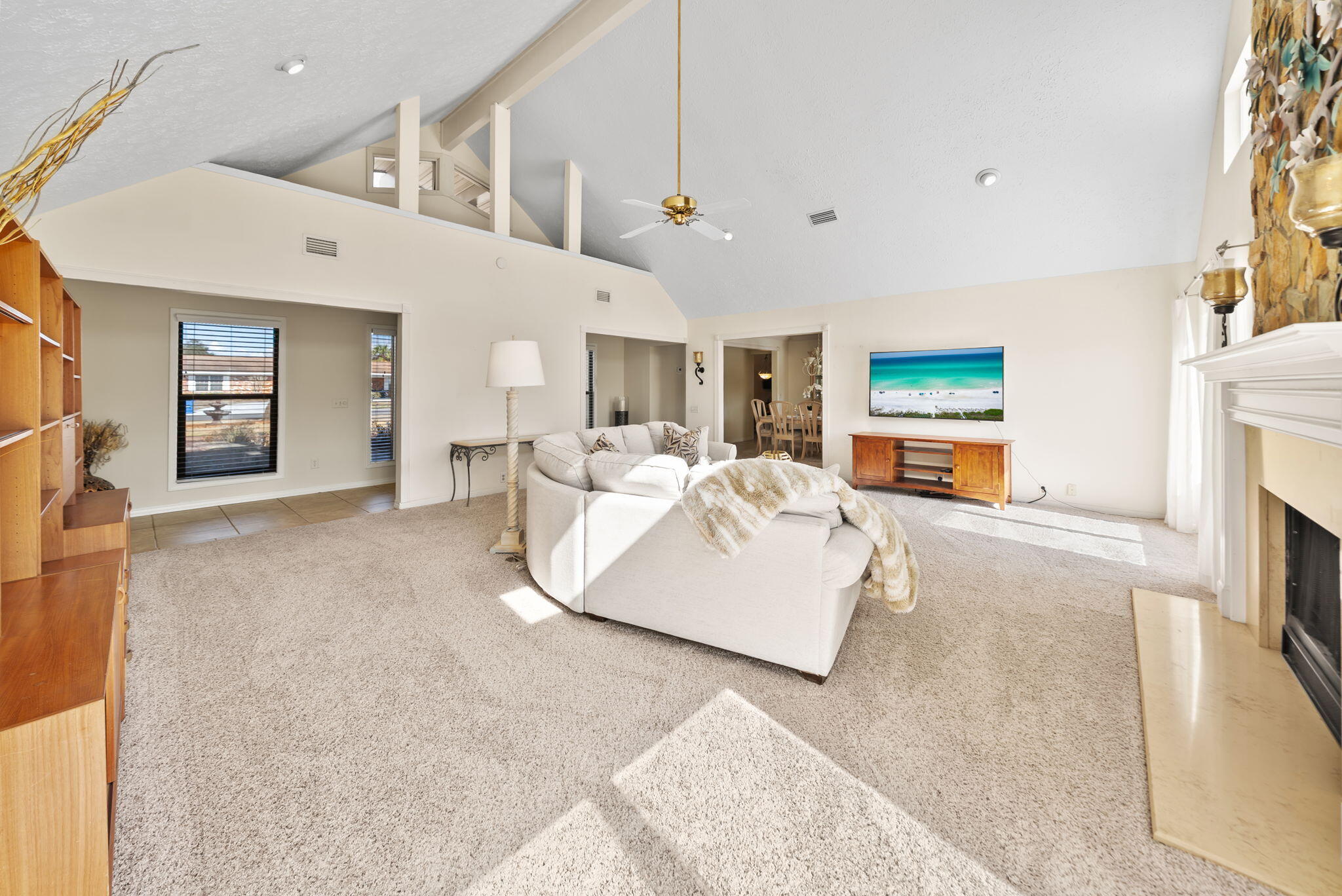 2661 Island View Drive
