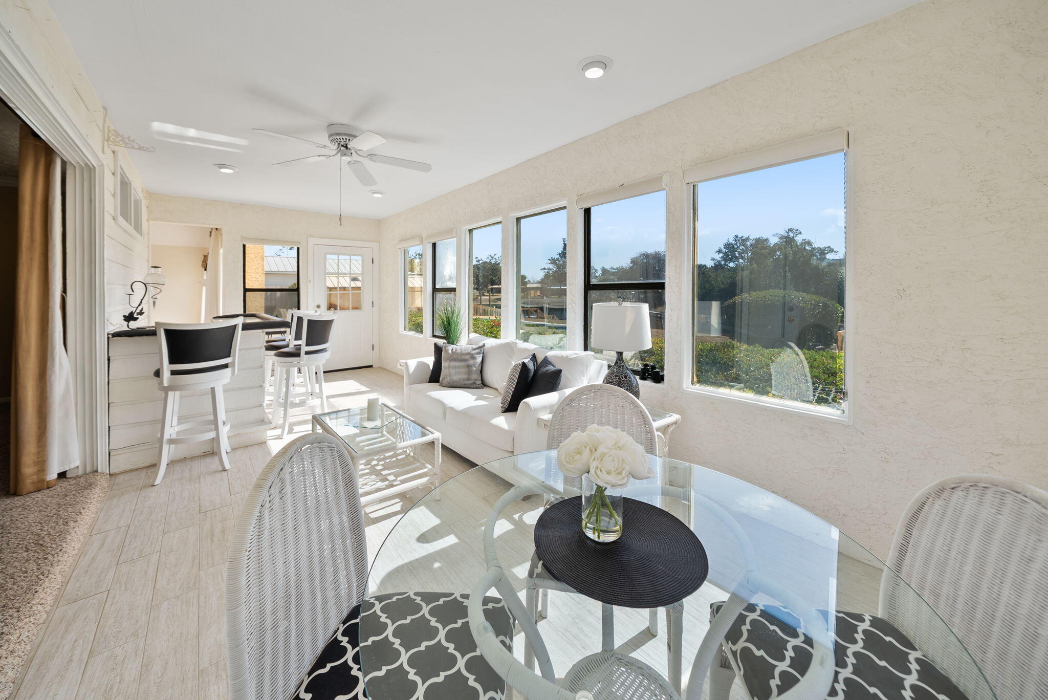 2661 Island View Drive