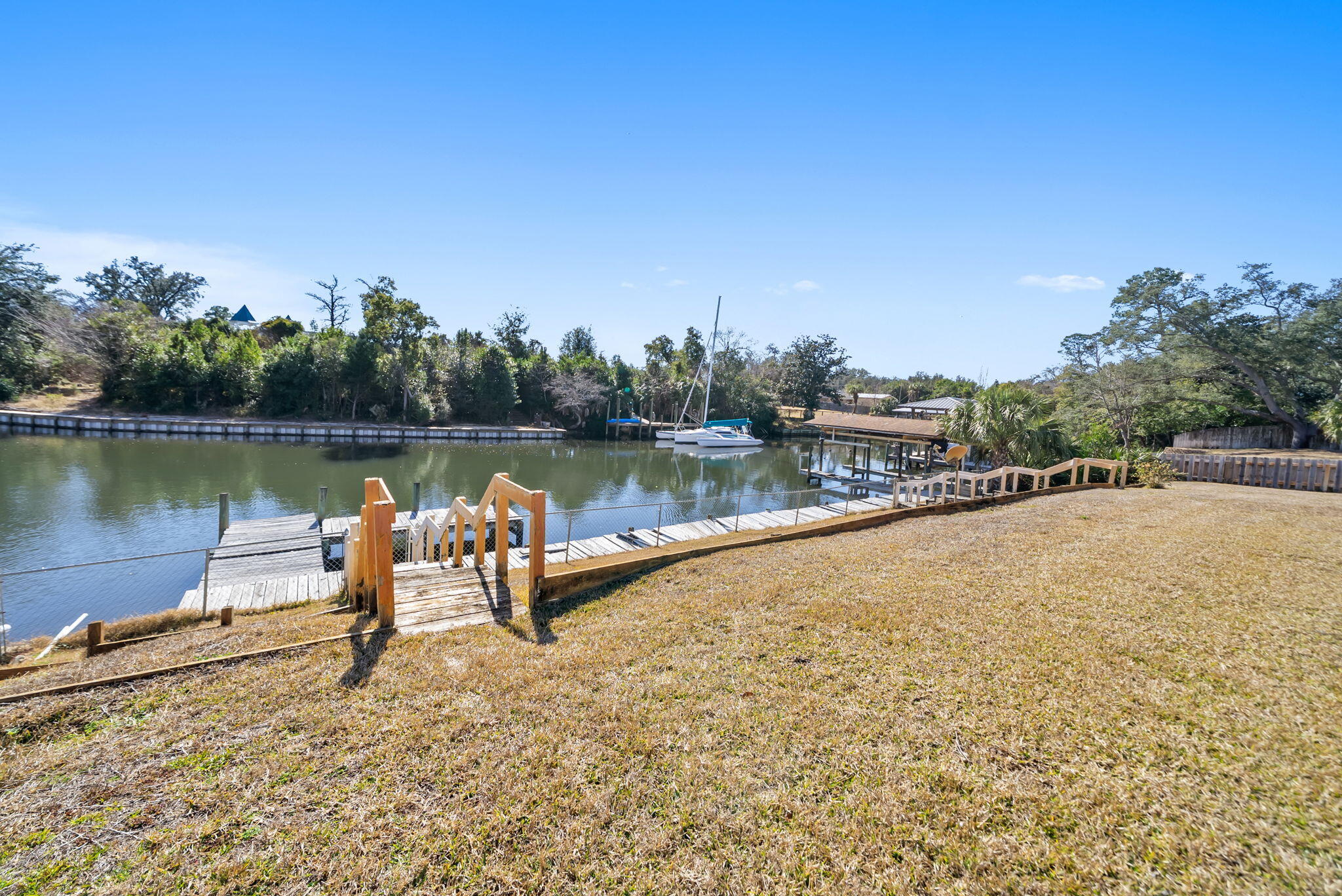 2661 Island View Drive