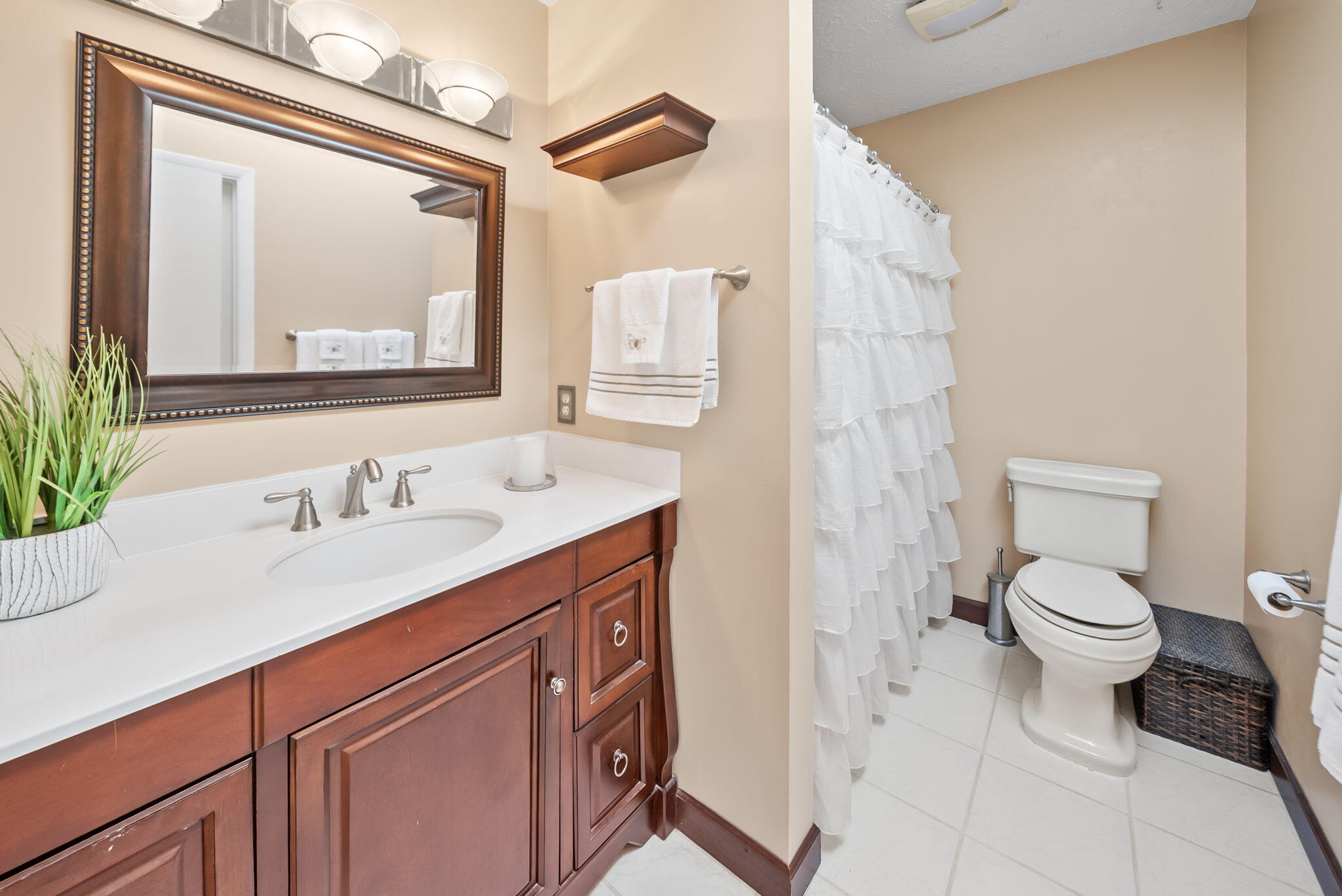 2661 Island View Drive