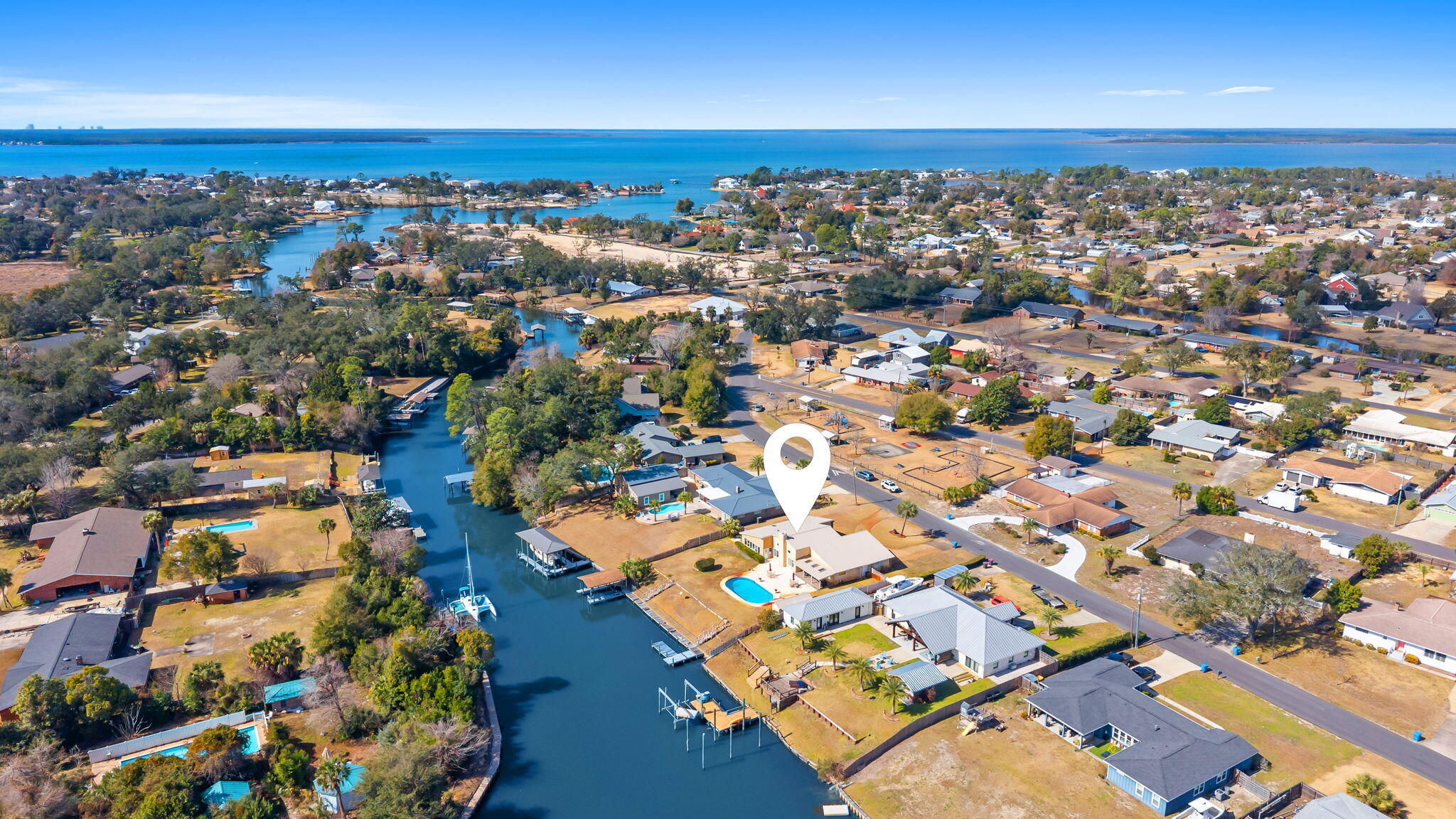 2661 Island View Drive