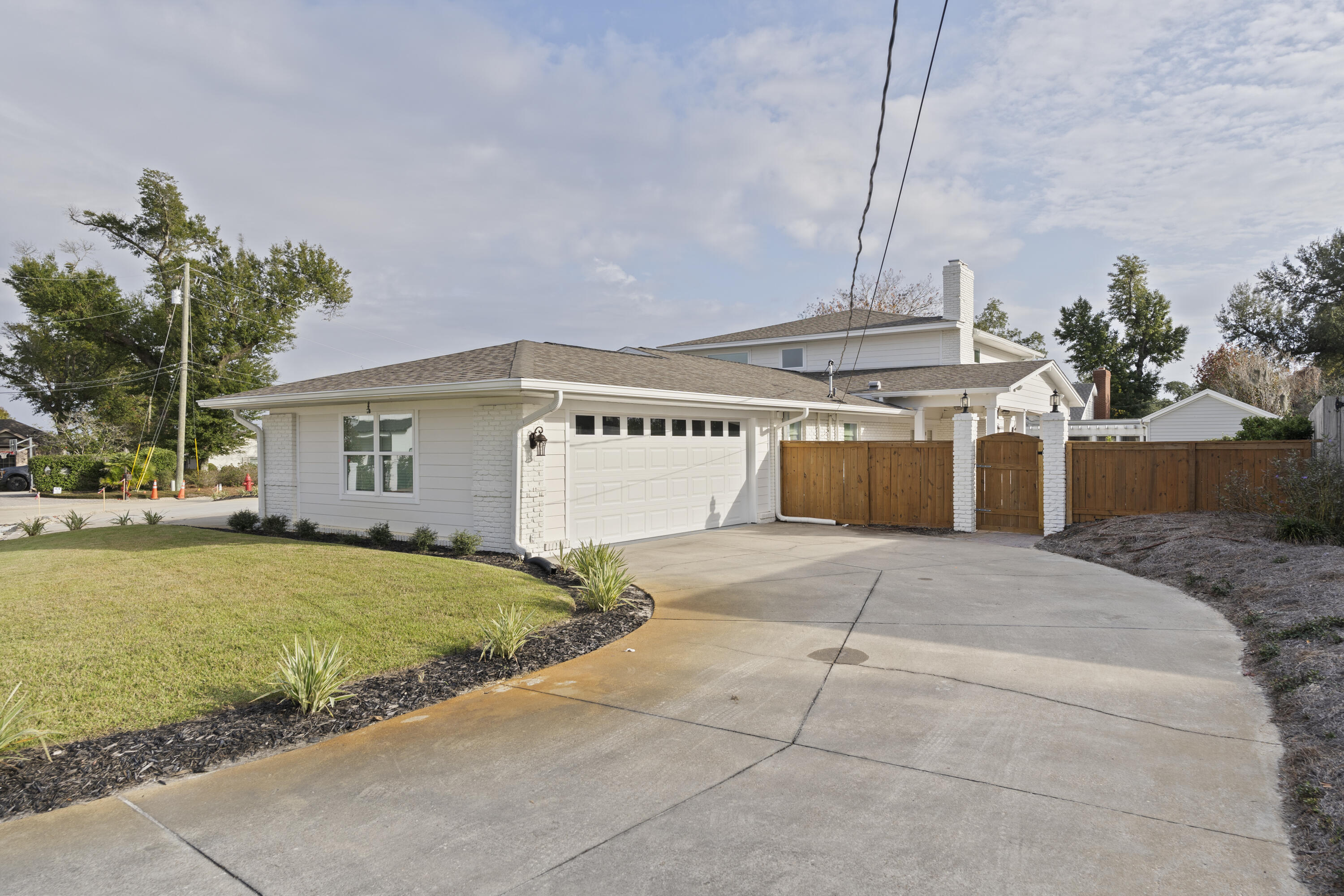 200 Hollis Avenue