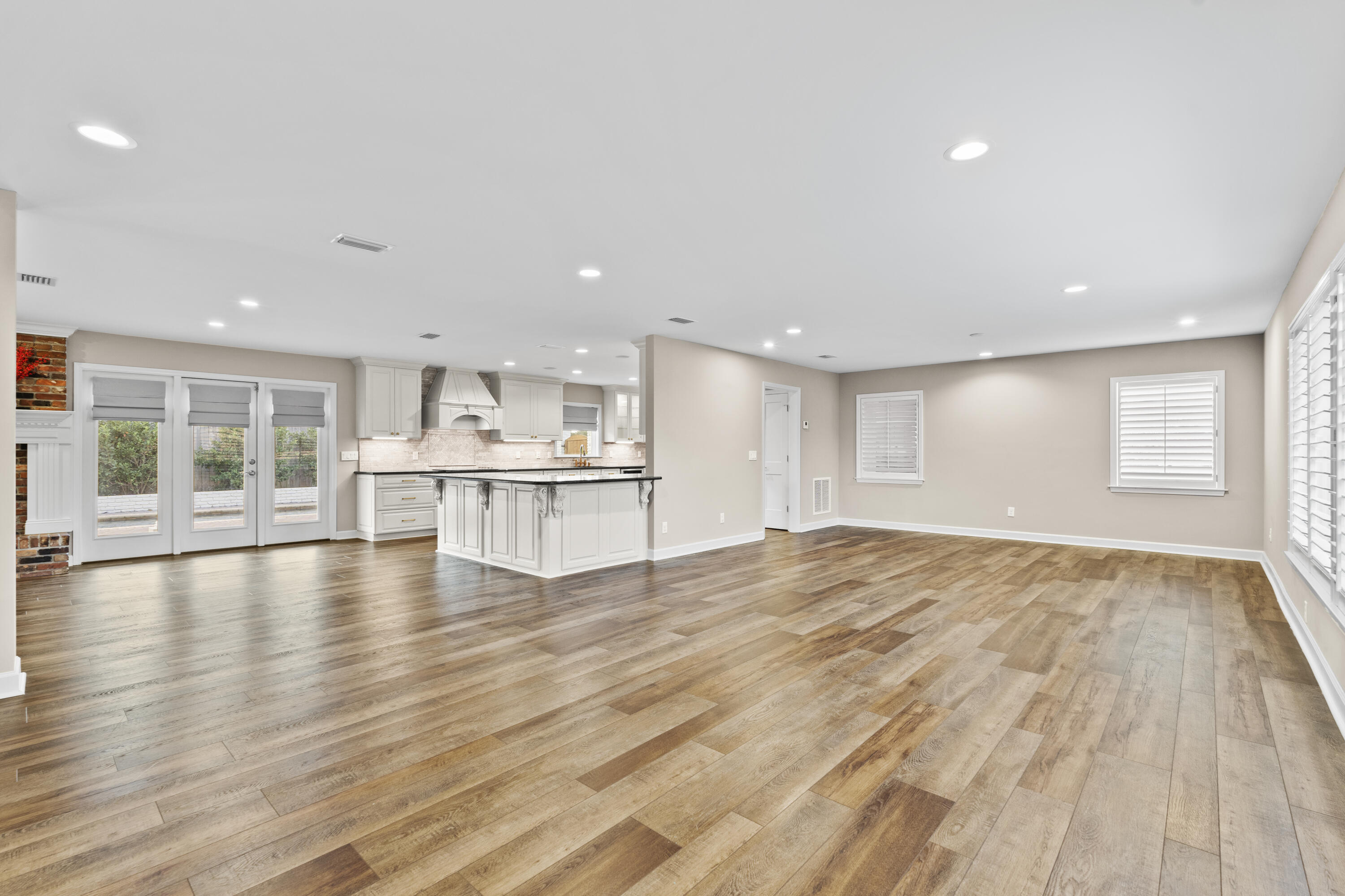 200 Hollis Avenue