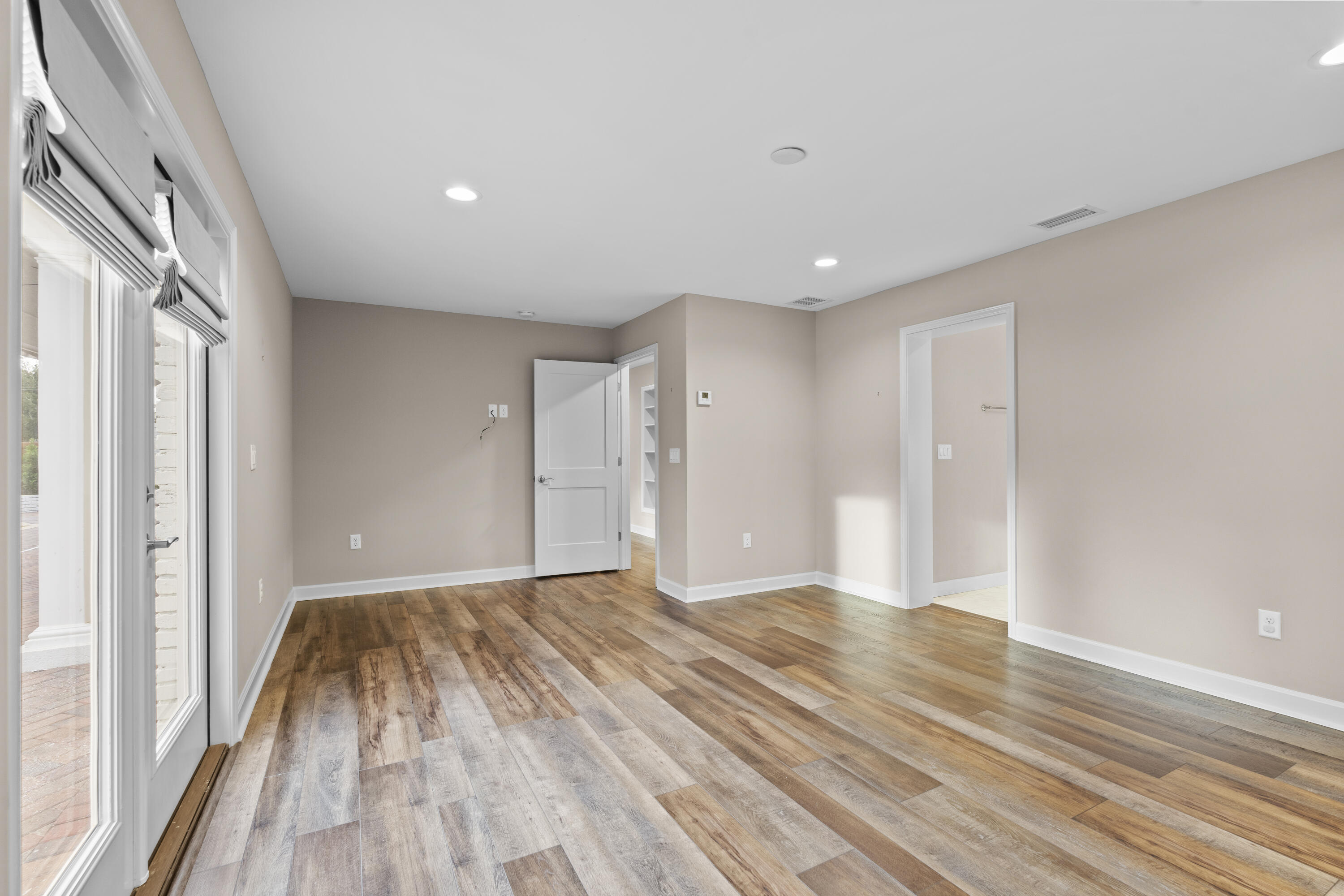 200 Hollis Avenue