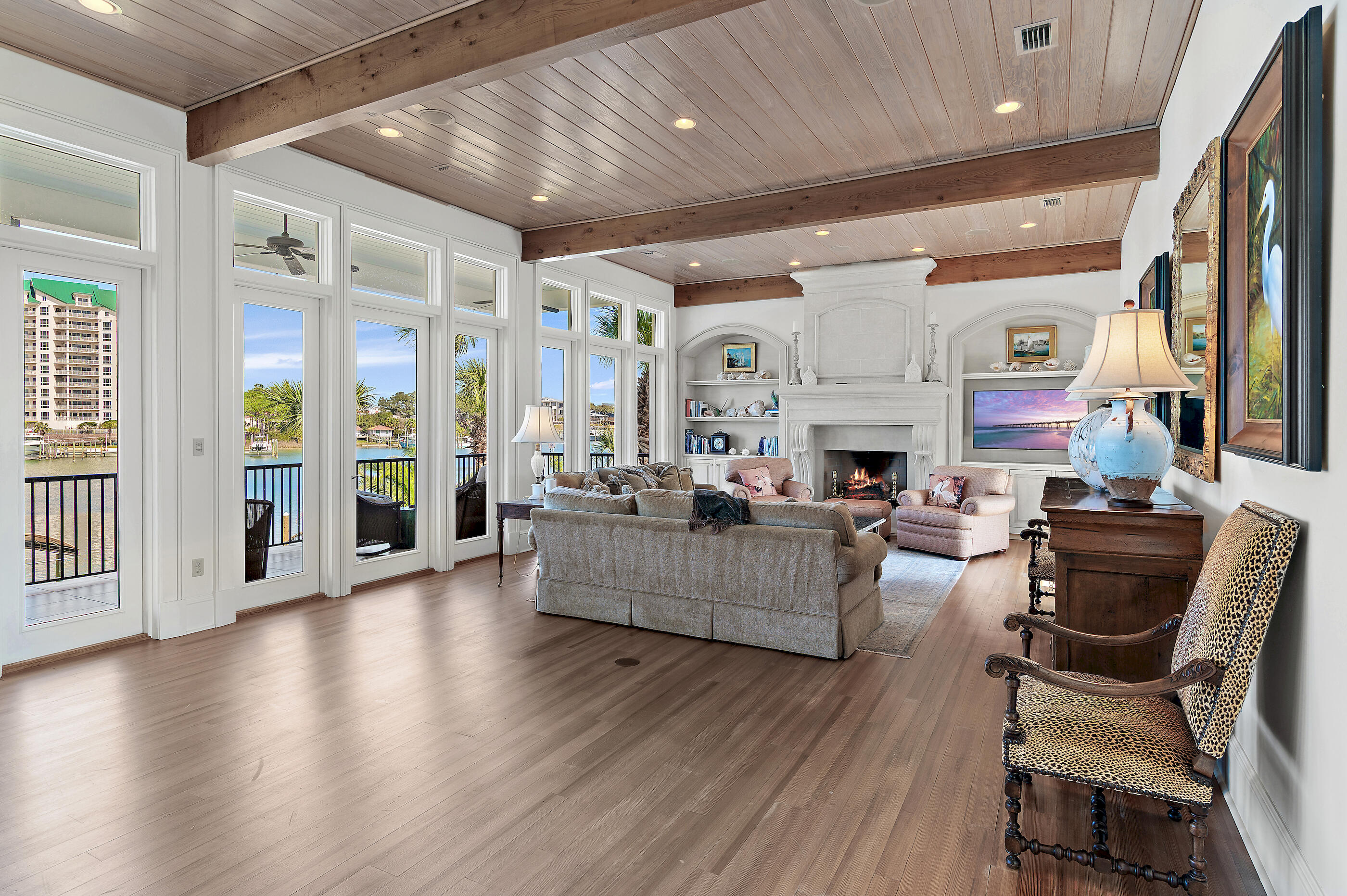 609 Lagoon Drive