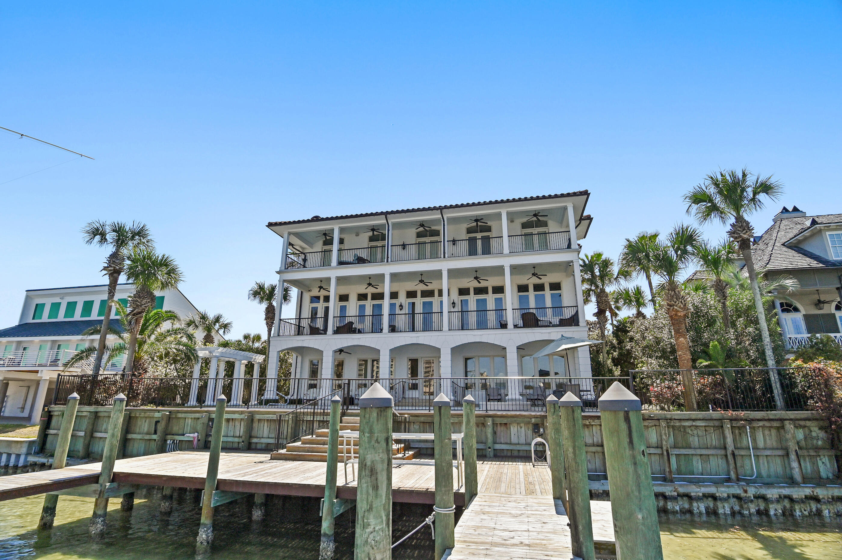 609 Lagoon Drive