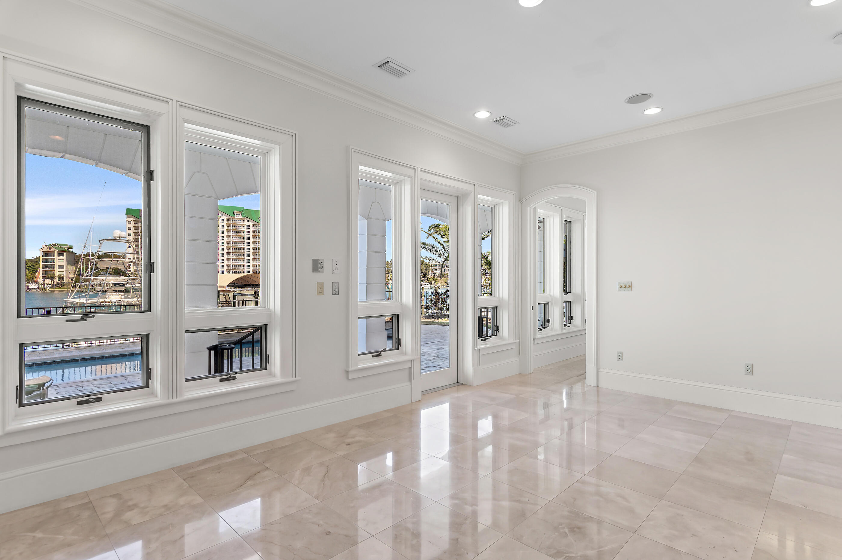 609 Lagoon Drive