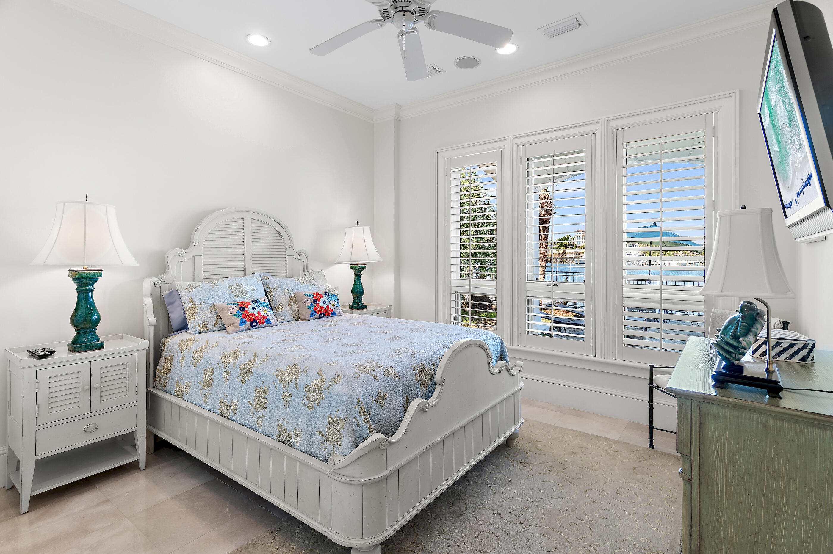 609 Lagoon Drive