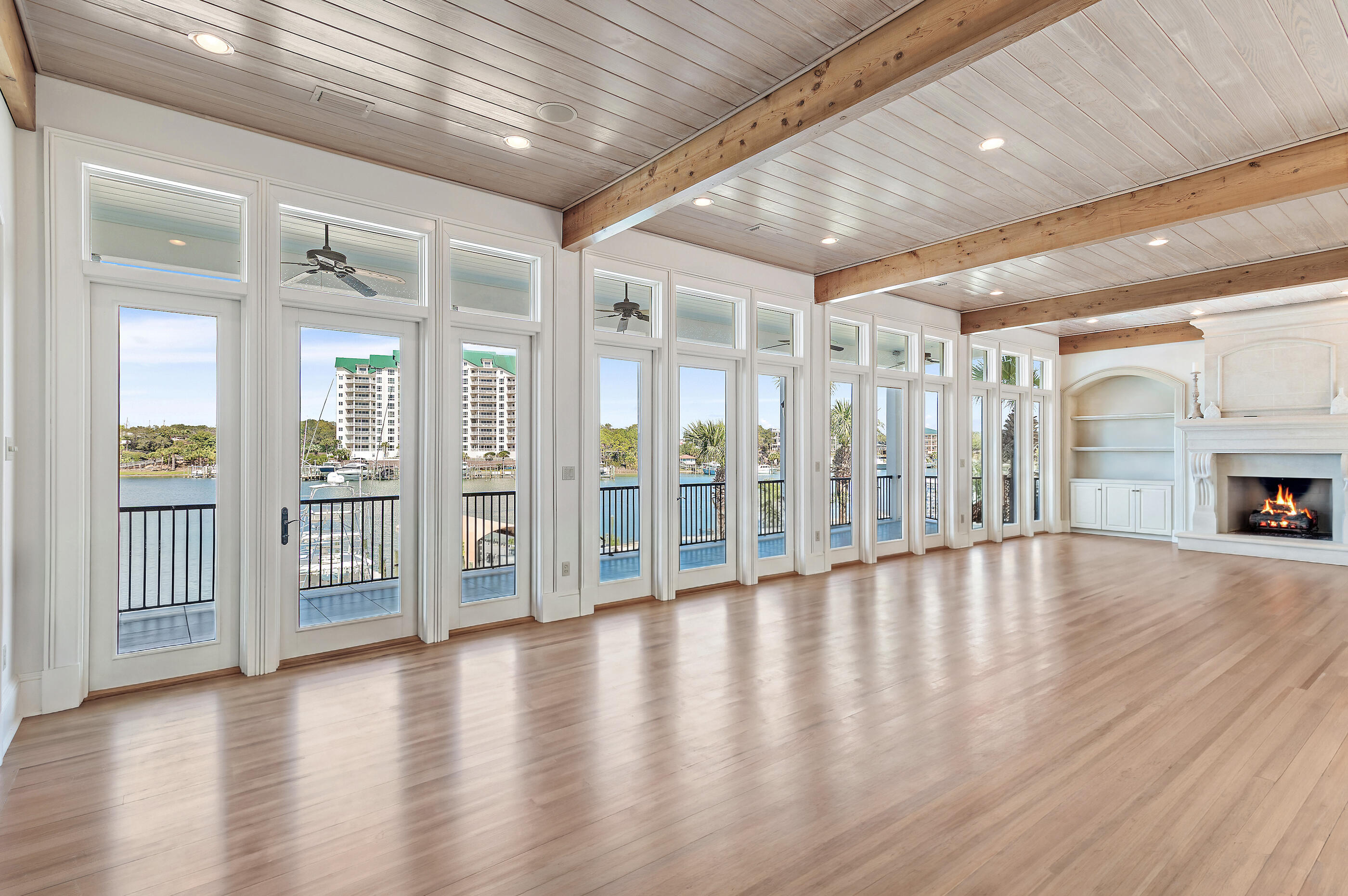 609 Lagoon Drive
