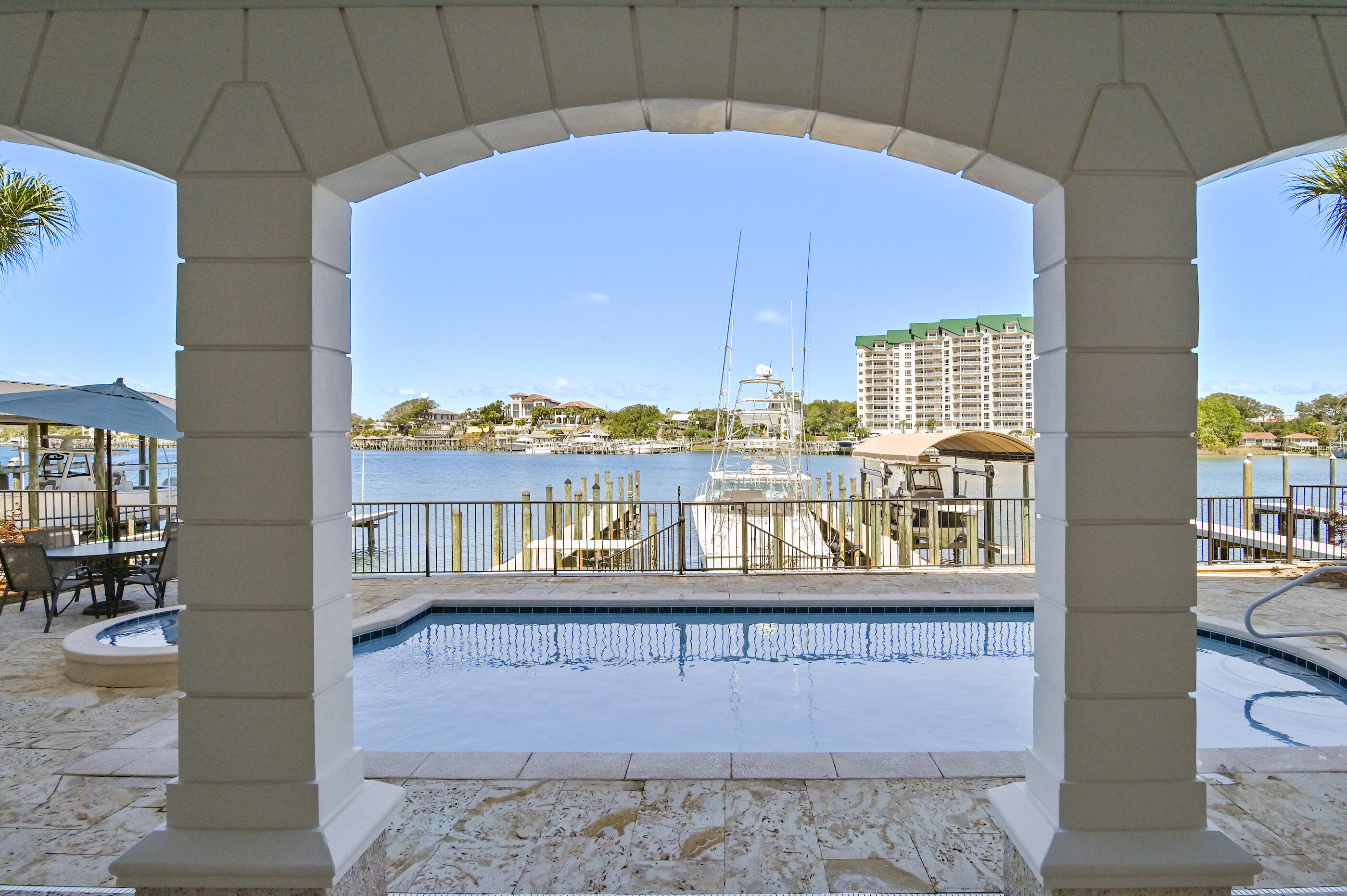 609 Lagoon Drive