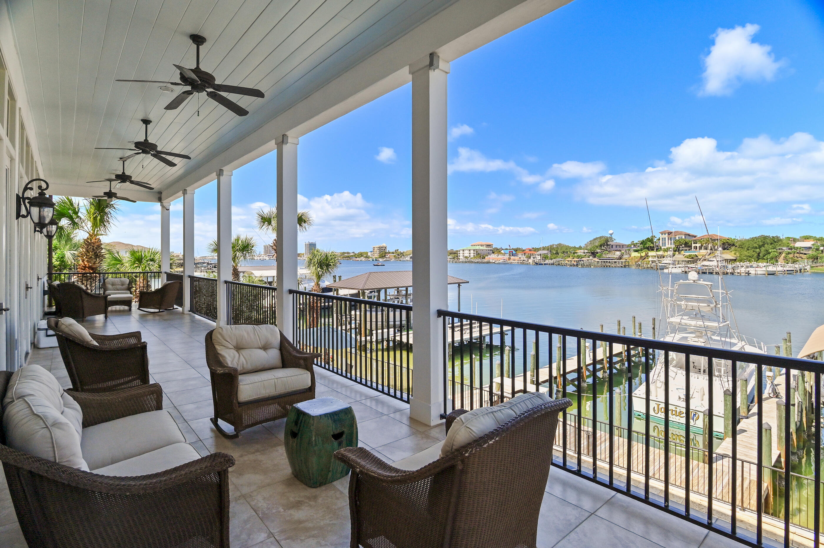 609 Lagoon Drive