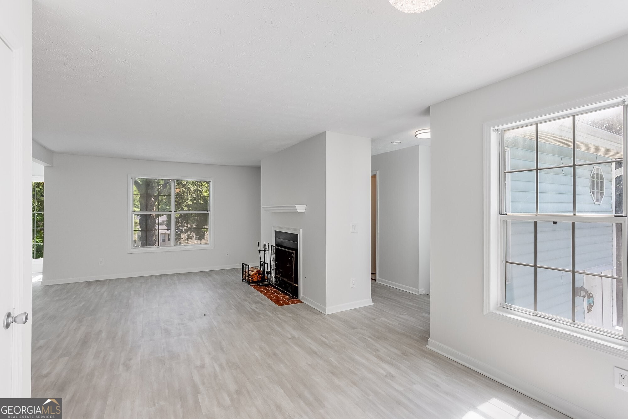 1008 Glenleaf Drive