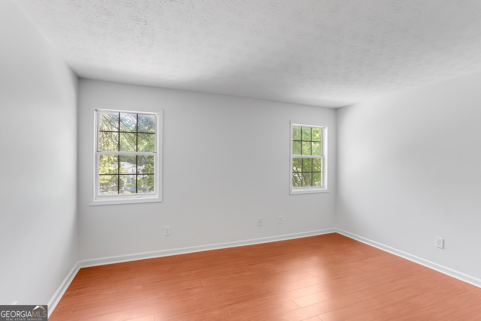 1008 Glenleaf Drive