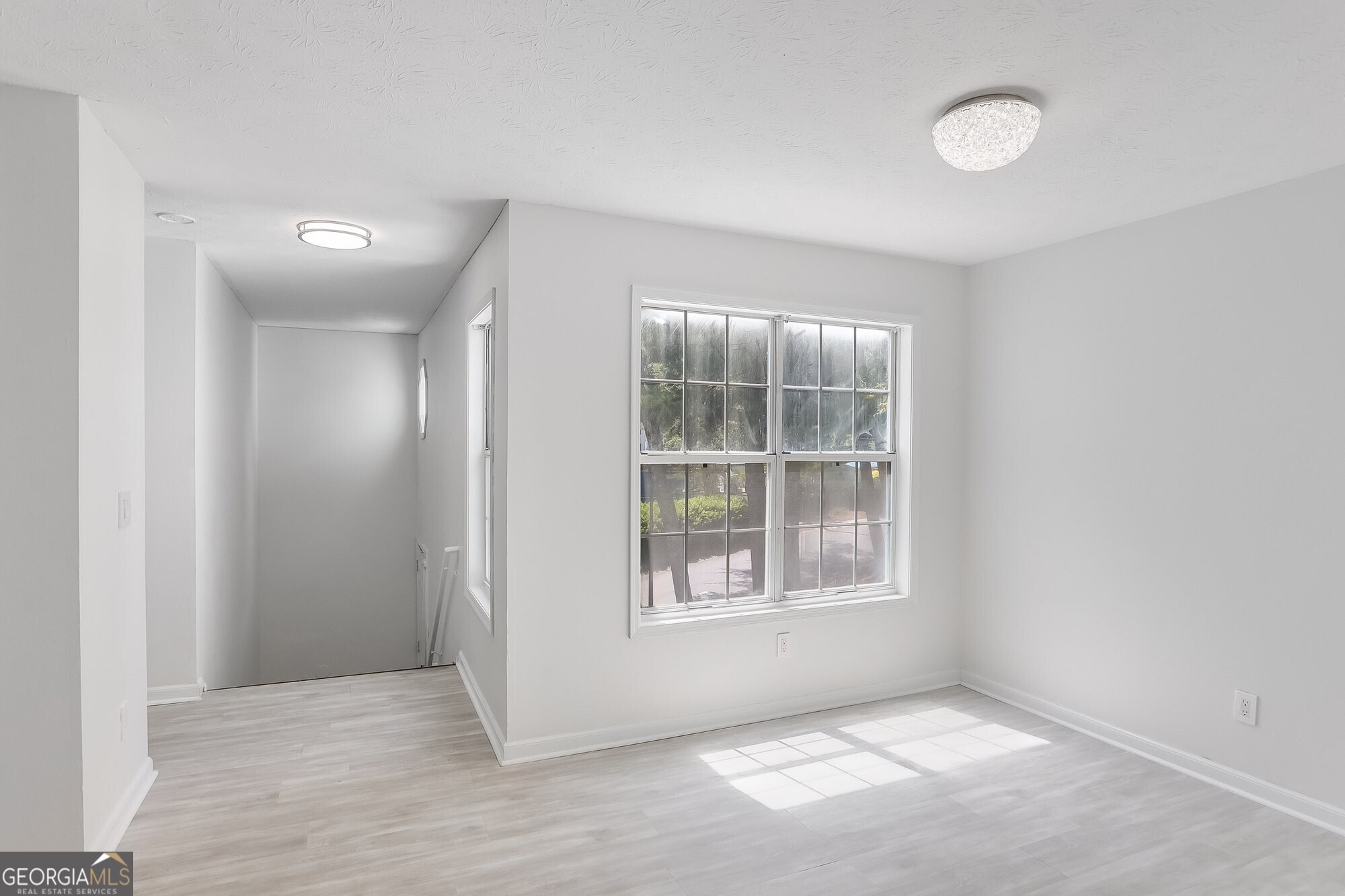 1008 Glenleaf Drive