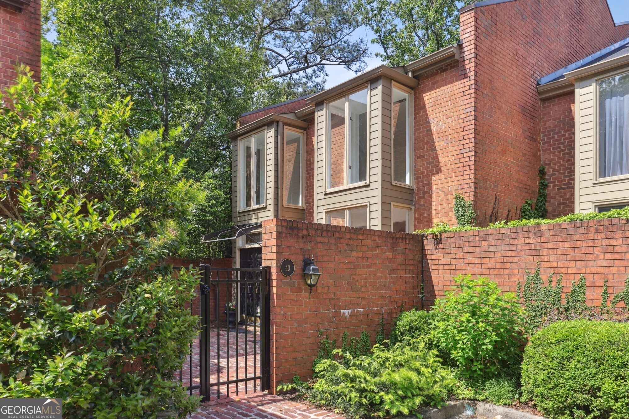49 Willow Glen
