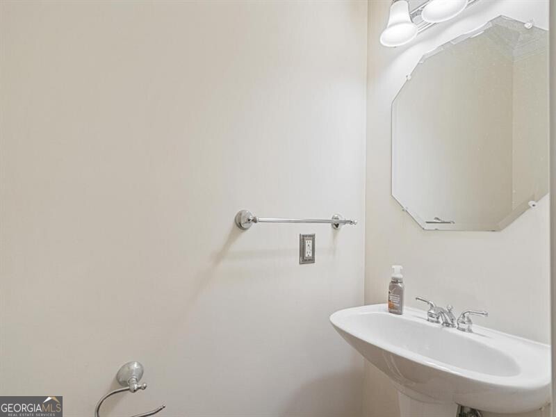 205 16th Street NW # 6