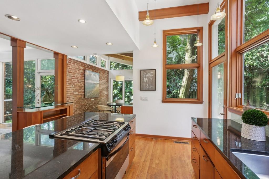 572 Hillside Drive