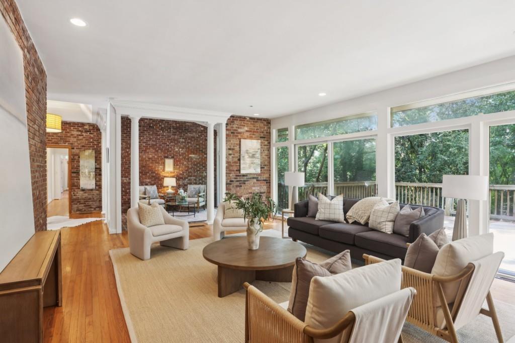572 Hillside Drive