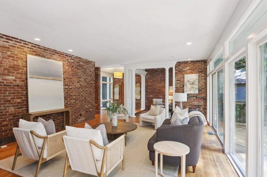 572 Hillside Drive