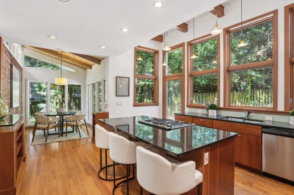 572 Hillside Drive
