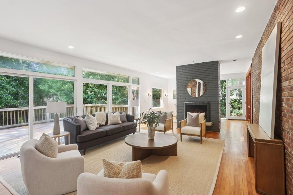 572 Hillside Drive