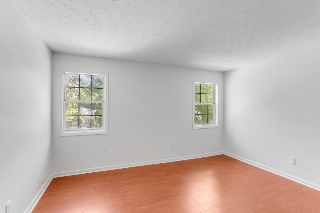 1008 Glenleaf Drive