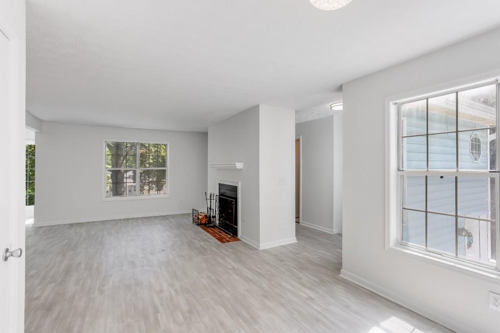 1008 Glenleaf Drive