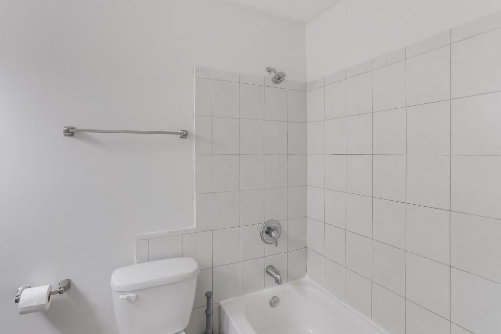 1008 Glenleaf Drive