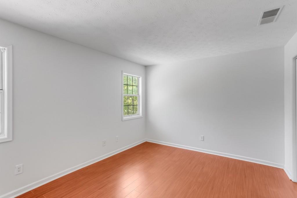 1008 Glenleaf Drive